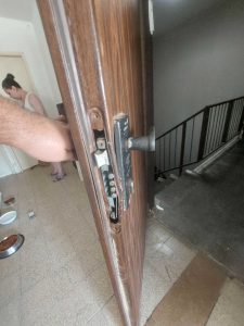 תיקון דלת פלדלת בחיפה